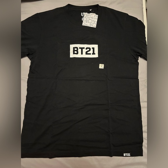 Uniqlo x BT21 - Picture 1 of 3